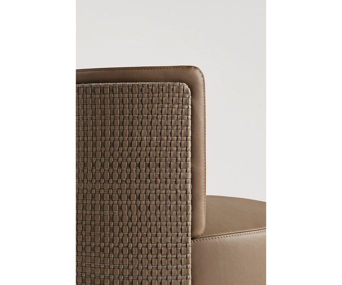 High End Clubby Lounge Chair by Frag Casa Design Group