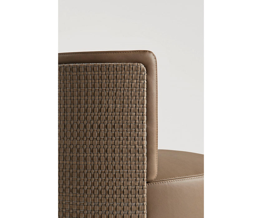 High End Clubby Lounge Chair by Frag Casa Design Group