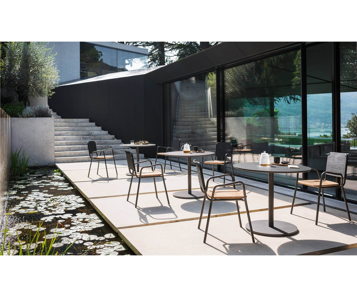 Elegant Roda Button Round Outdoor Dining Table | Casa Design Group