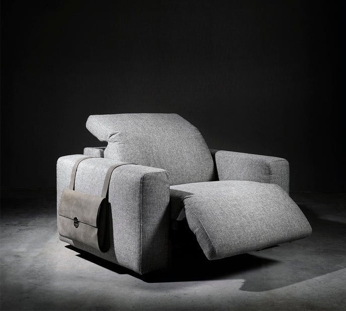 Cosmopol Relax Recliner Chair by Jacobo Ventura for Alexandra | Casa Design Group