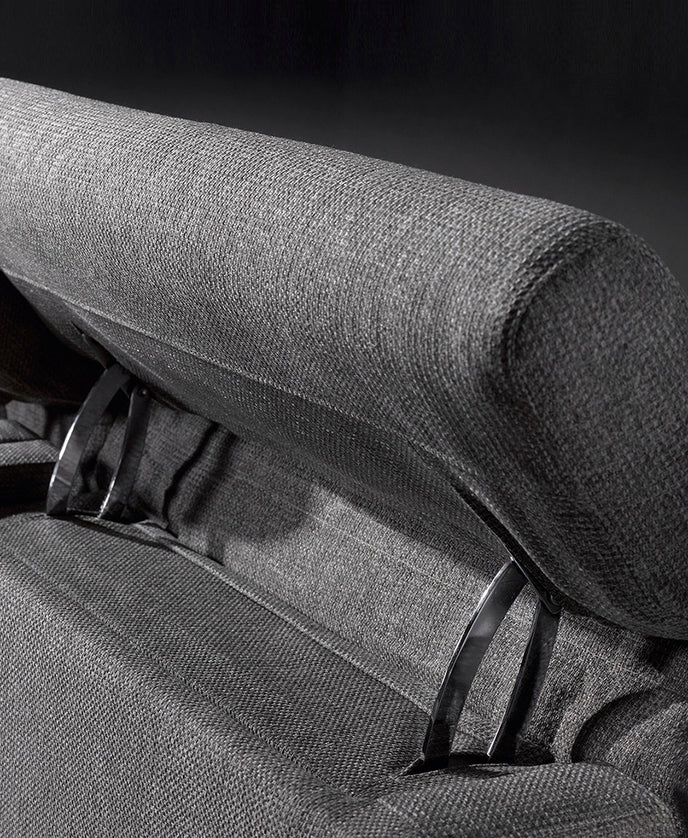 Cosmopol Relax Recliner Chair by Jacobo Ventura for Alexandra | Casa Design Group