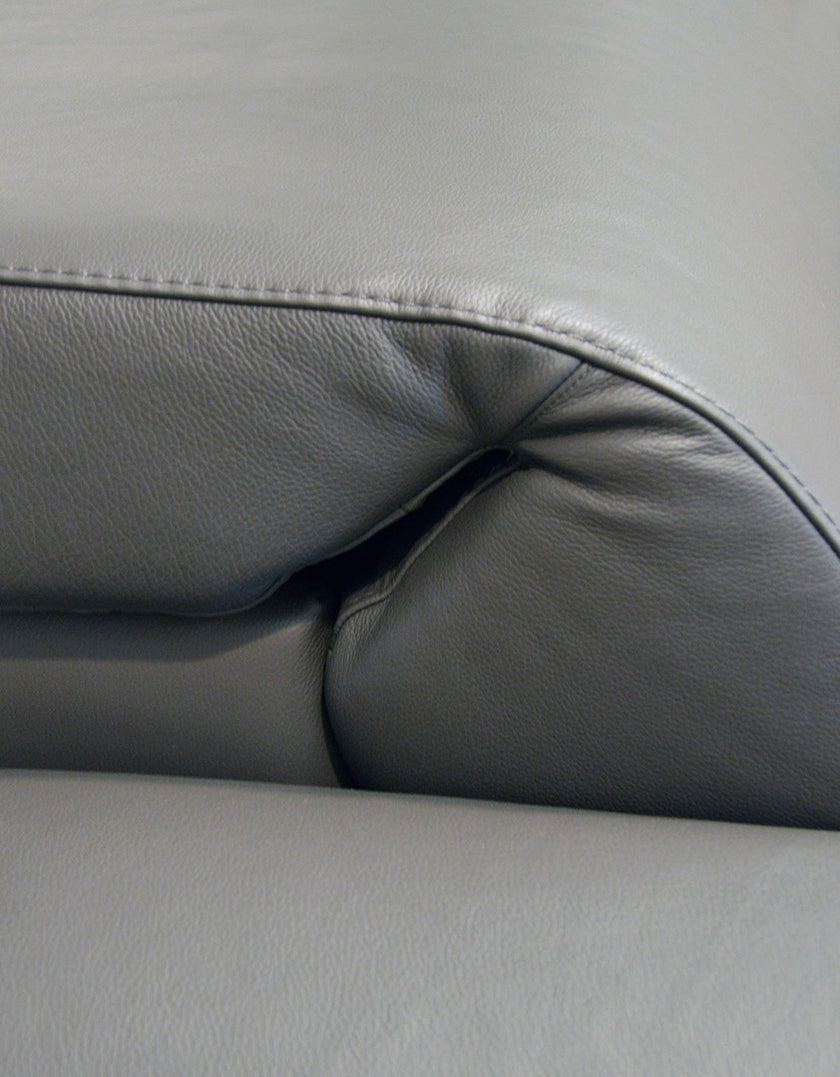 Cosmopol Relax Recliner Chair by Jacobo Ventura for Alexandra | Casa Design Group