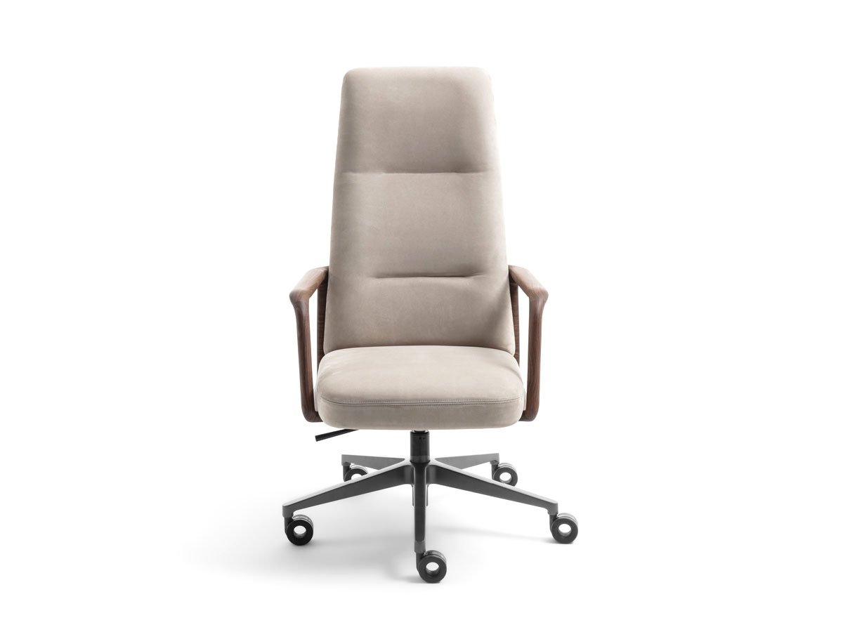 High End Cuna Armchair by Parada Casa Design Group