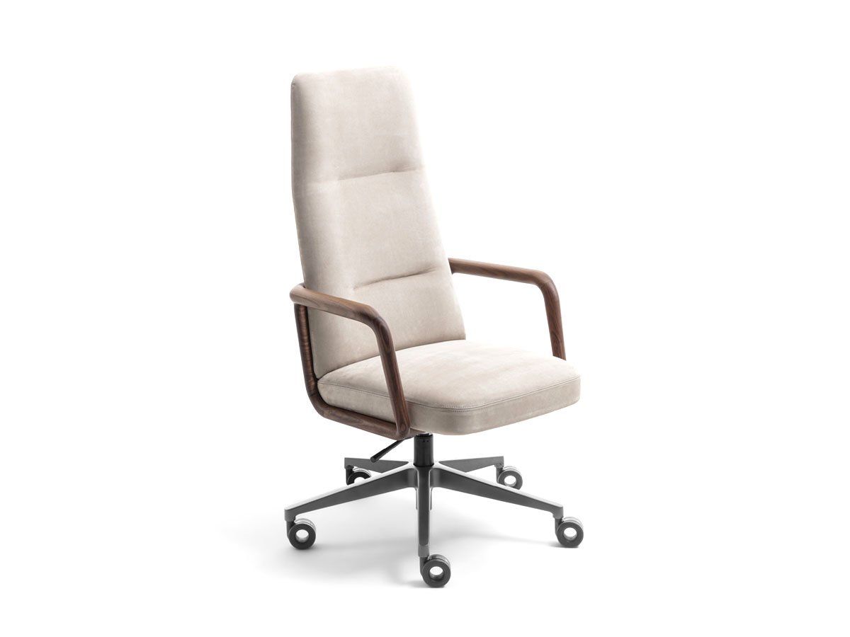 High End Cuna Armchair by Parada Casa Design Group