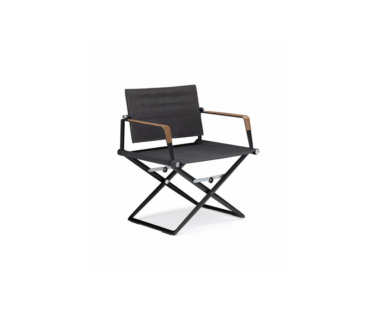 Dedon Seax Lounge Chair with teak-finished plywood armrests and foldable aluminum frame – Casa Design Group
