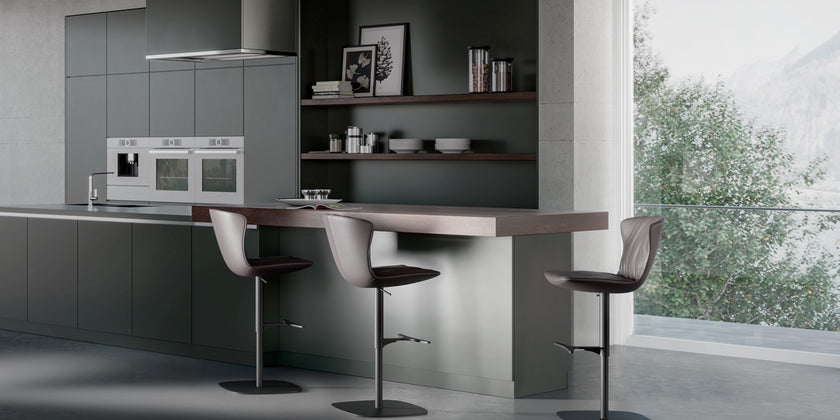 High End Dexter Bar Stool by Draenert Casa Design Group