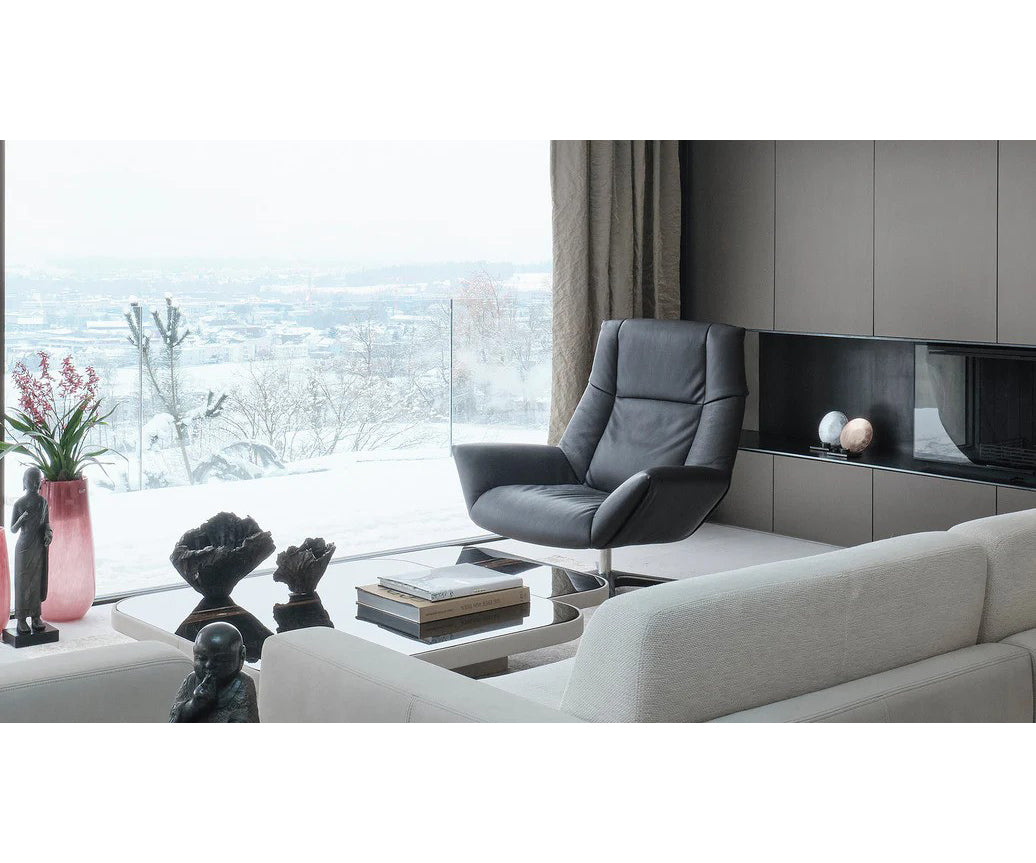 Contemporary DS-149 Lejo Swivel Chair by De Sede, elegant Swiss design | Casa Design Group