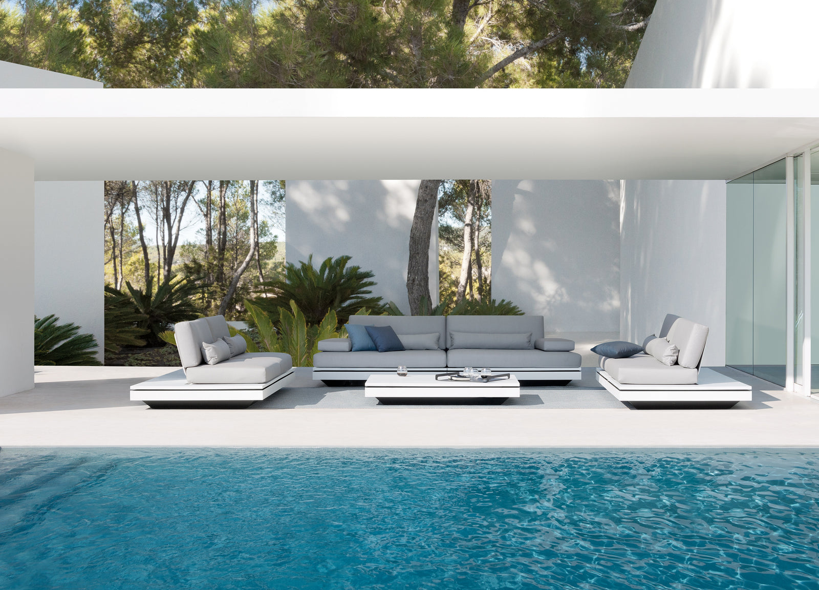 High End Elements Concept 3 by Manutti Casa Design Group