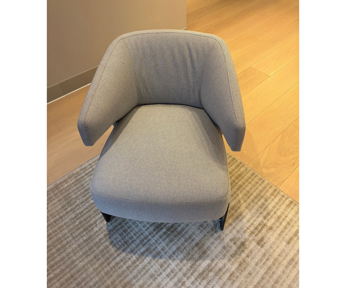 High-End Camerich Embrace Lounge Chair Contemporary Interior Casa Design Group