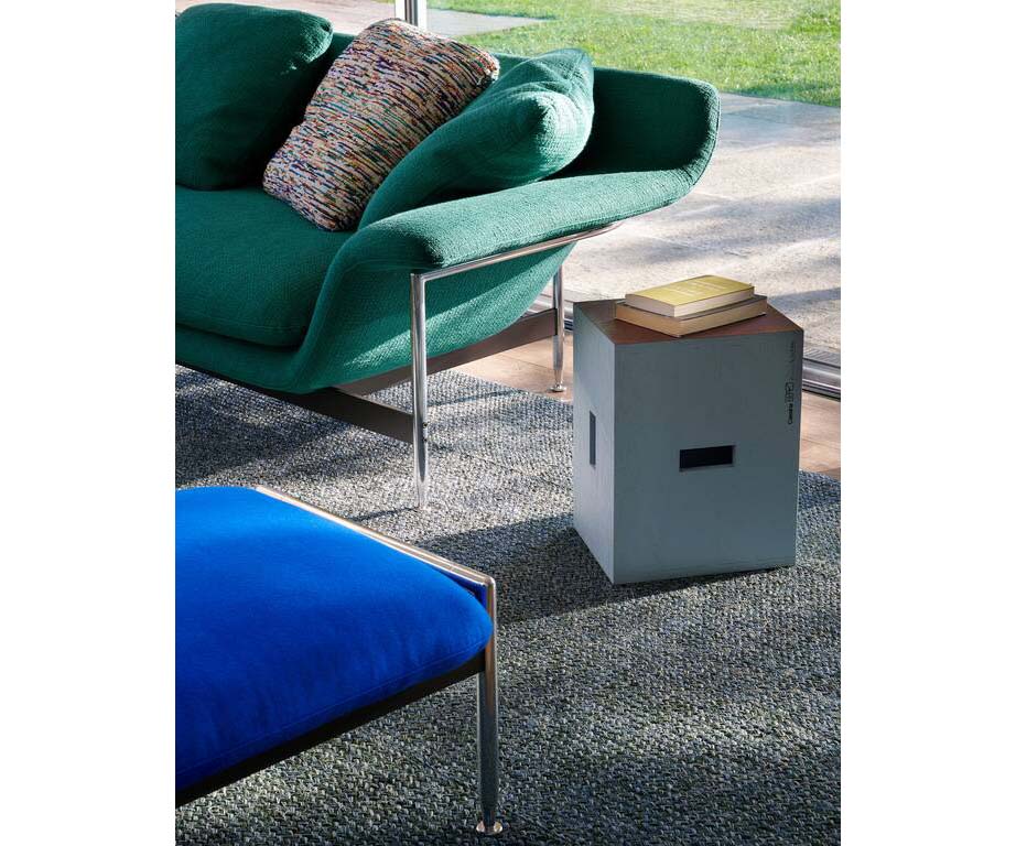 Esosoft ottoman by Cassina with modular design, aluminum frame and upholstered cushion – Casa Design Group