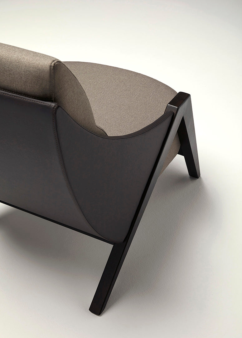 Falcon Lounge Chair by Jacobo Ventura for Alexandra | Casa Design Group