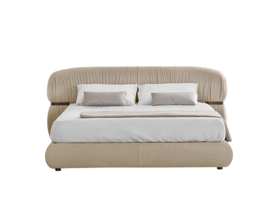 Fandango Bed by Rugiano | Casa Design Group