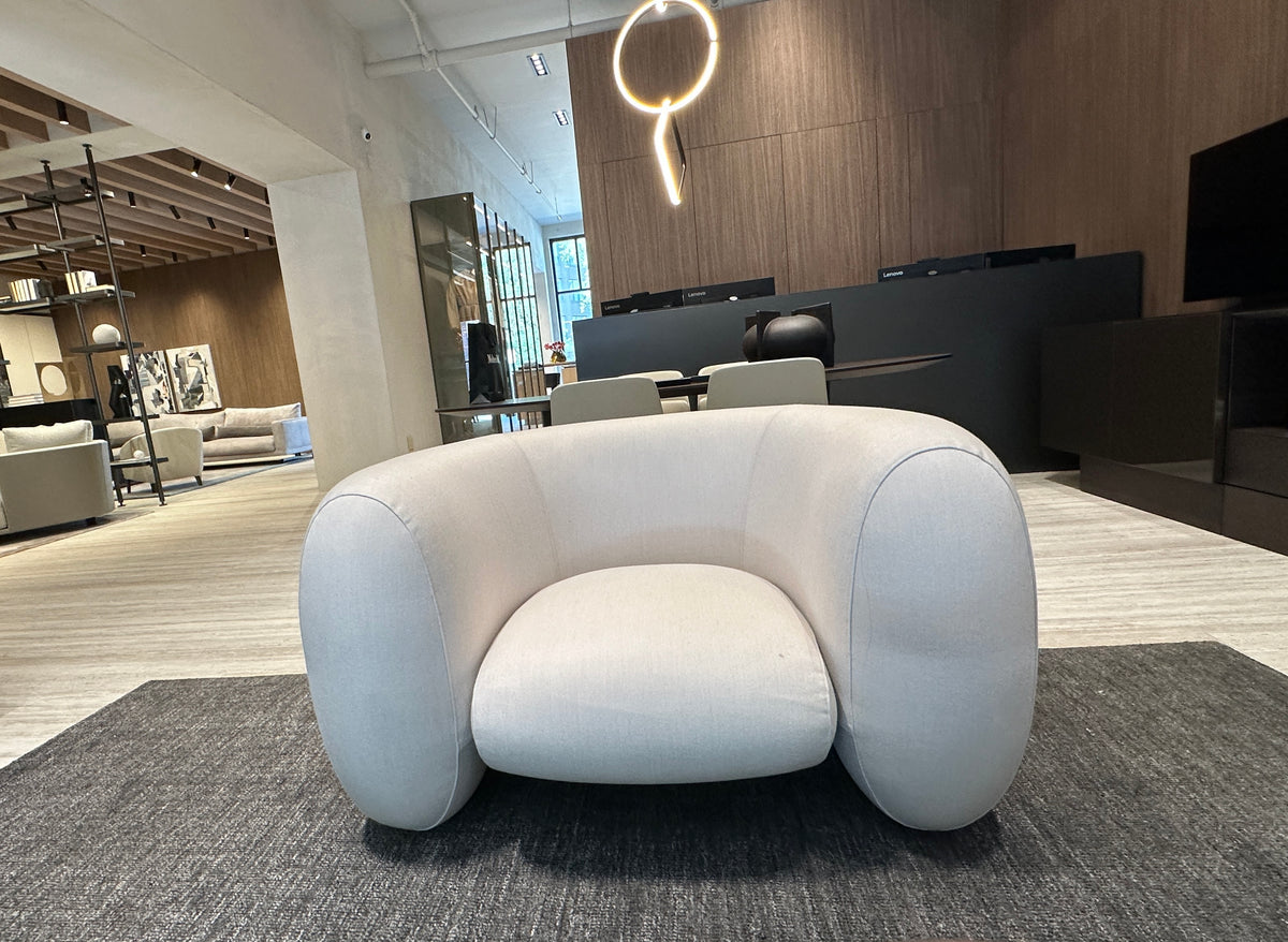 High End Floor Sample Cinnamon Lounge Chair by Molteni&C Casa Design Group