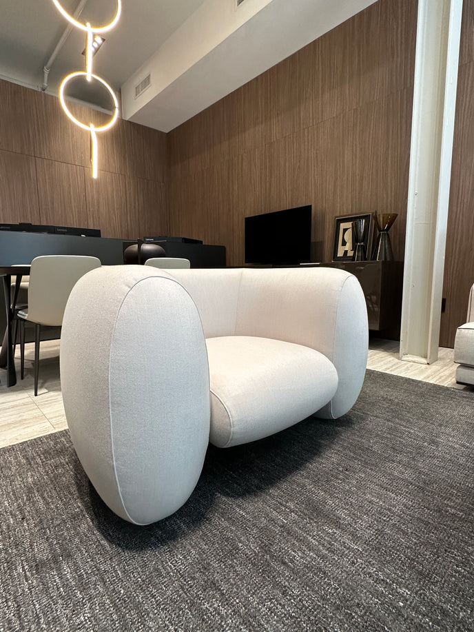 High End Floor Sample Cinnamon Lounge Chair by Molteni&C Casa Design Group