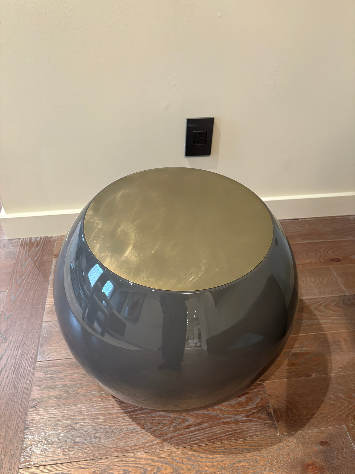 High End Floor Sample Bongo Side Table by Meridiani Casa Design Group