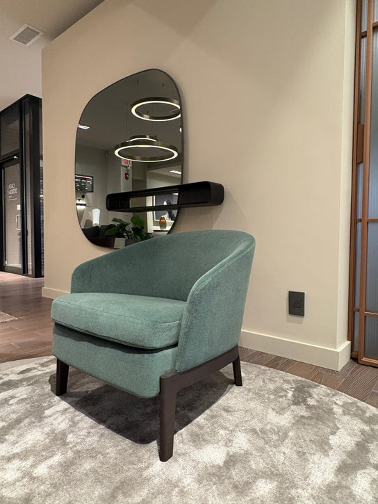 High End Floor Sample Chelsea Lounge Armchair by Molteni&C Casa Design Group