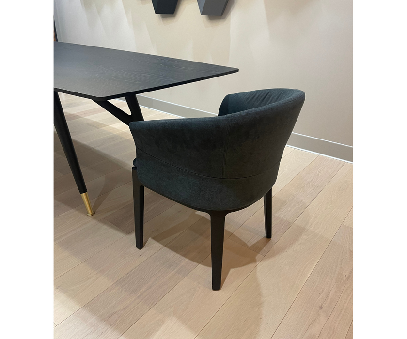 High End Floor Sample Devon Dining Chair  Set of 4  by Molteni&C Casa Design Group