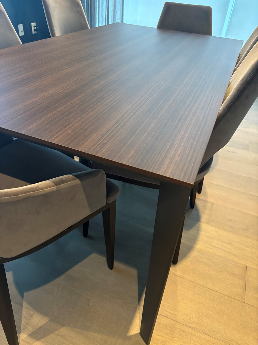 Floor Sample Filigree Table with Eucalyptus Top and Iridium Brown Structure by Molteni&C | Casa Design Group