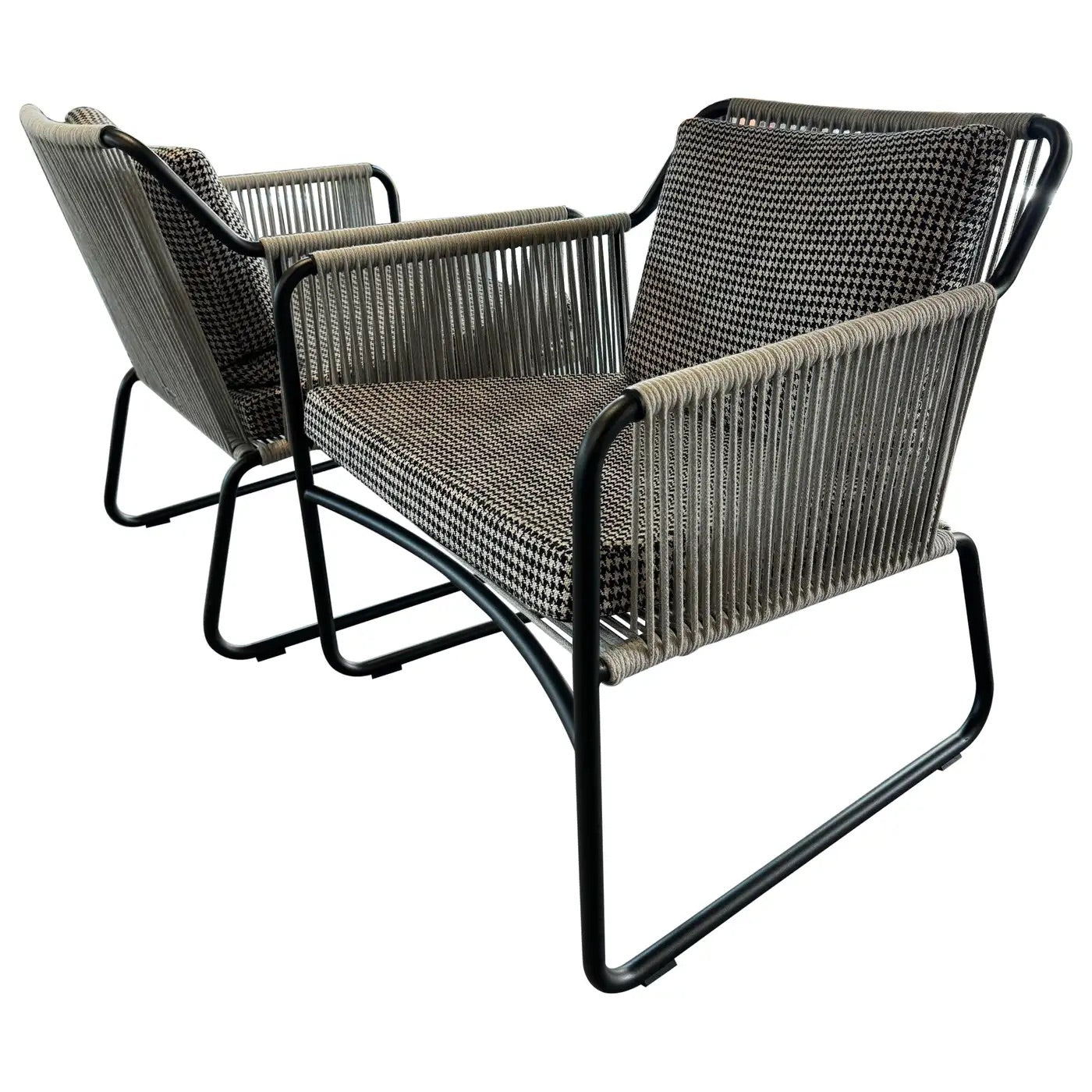 High End Floor Sample Harp 768 Outdoor Lounge Chair by Roda Casa Design Group