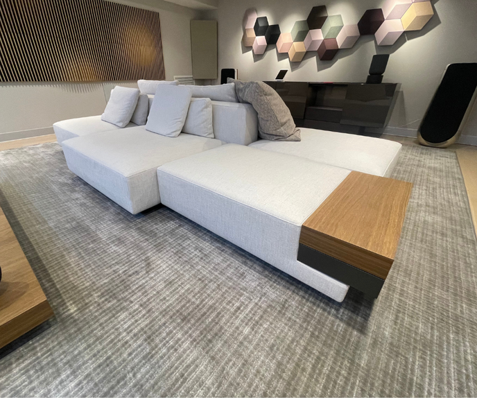 High End Floor Sample Marteen Sofa by Molteni&C Casa Design Group