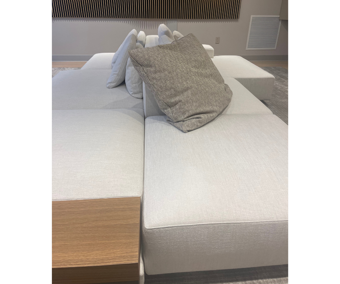 High End Floor Sample Marteen Sofa by Molteni&C Casa Design Group