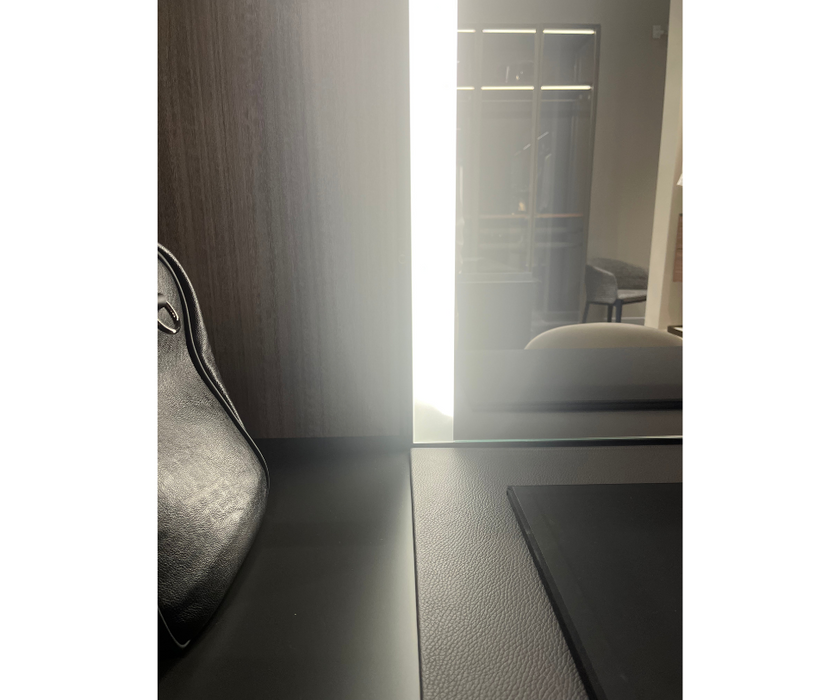 High End Floor Sample Master Dressing Walk-In closet by Molteni&C Casa Design Group