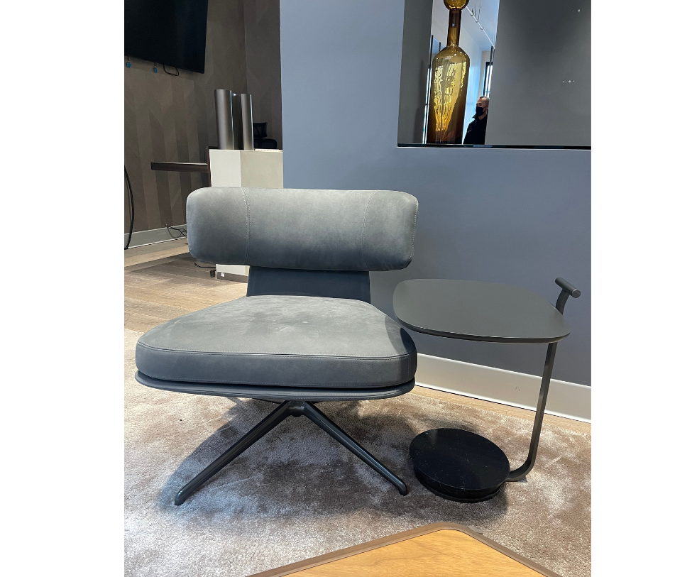 High End Floor Sample Piccadilly Armchair  by Molteni&C Casa Design Group