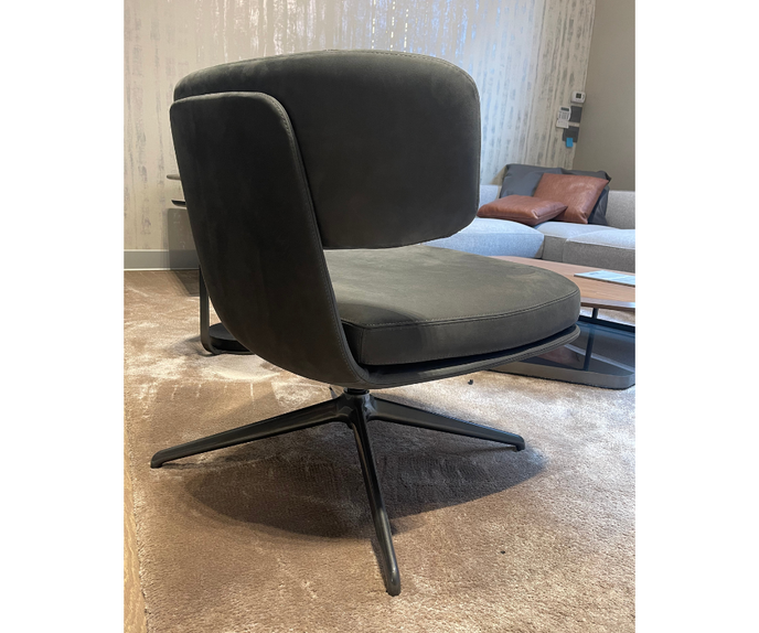 High End Floor Sample Piccadilly Armchair  by Molteni&C Casa Design Group