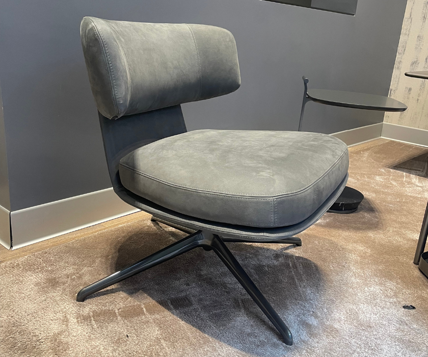 High End Floor Sample Piccadilly Armchair  by Molteni&C Casa Design Group
