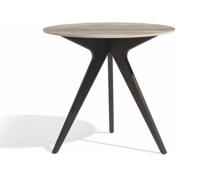 High EndFloor Sample Table & Radoc Chairs Outdoor Set by Manutti Casa Design Group
