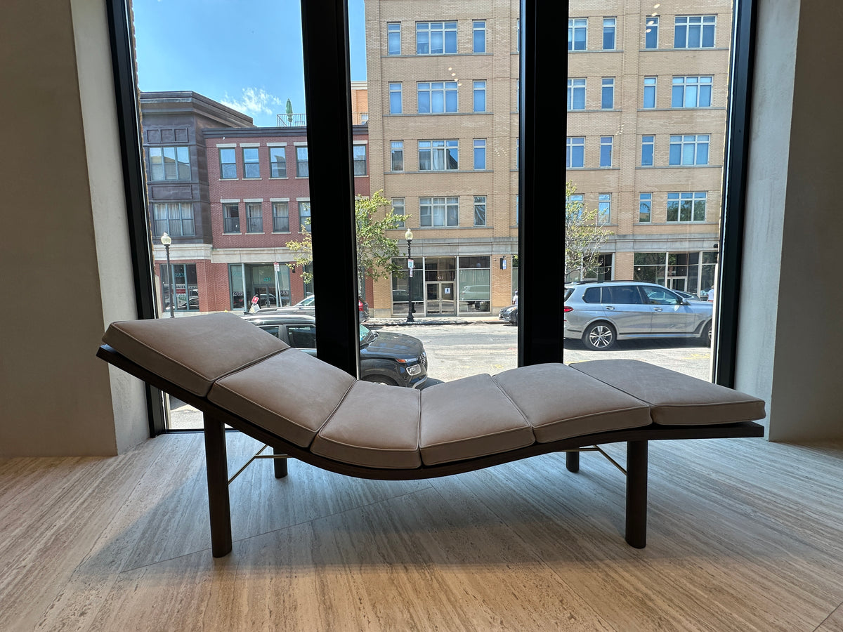 High End Tuscany Chaise Lounge by Molteni&C Casa Design Group