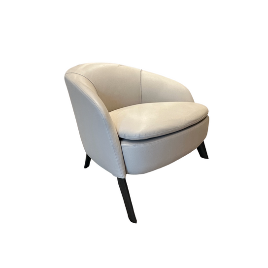 High End Floor Sample Sutton Lounge Chair by Molteni&C Casa Design Group
