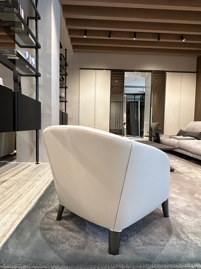 High End Floor Sample Sutton Lounge Chair by Molteni&C Casa Design Group
