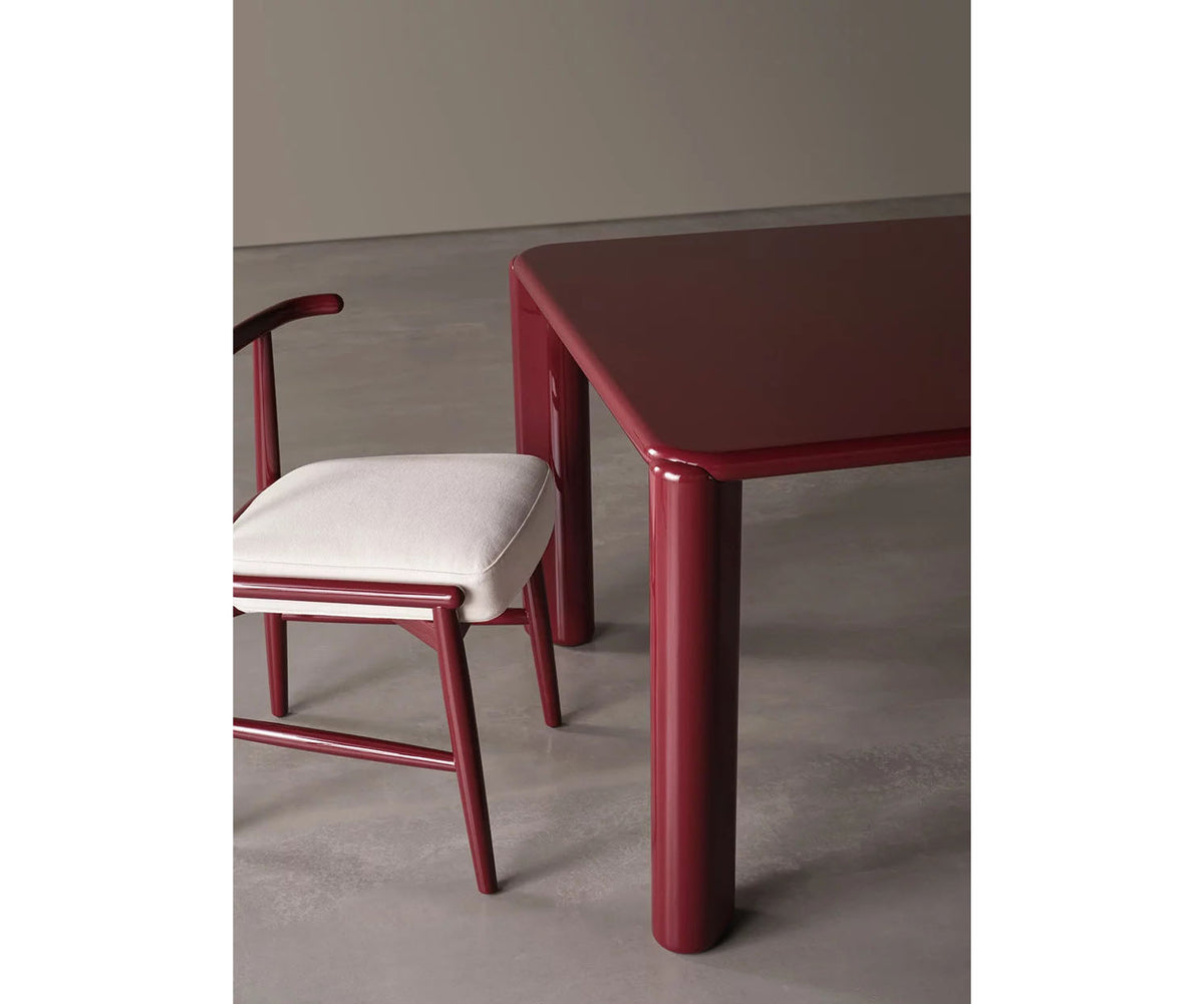 Frank Dining Table by Meridiani with tapered legs and refined contemporary design Casa Design Group