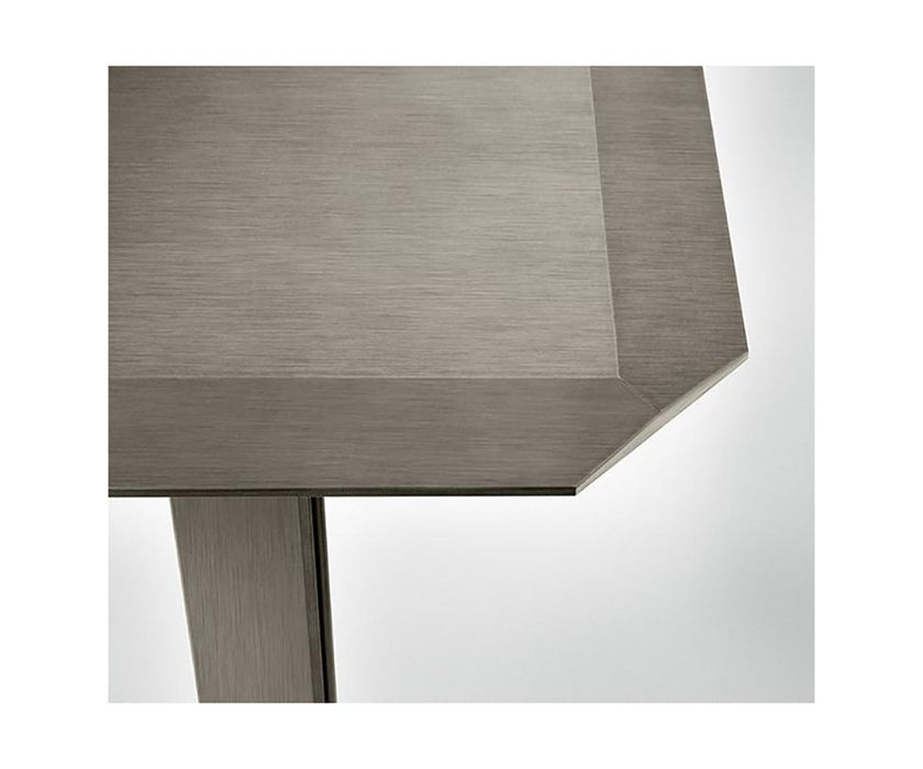 Dolm Plus Dining Table