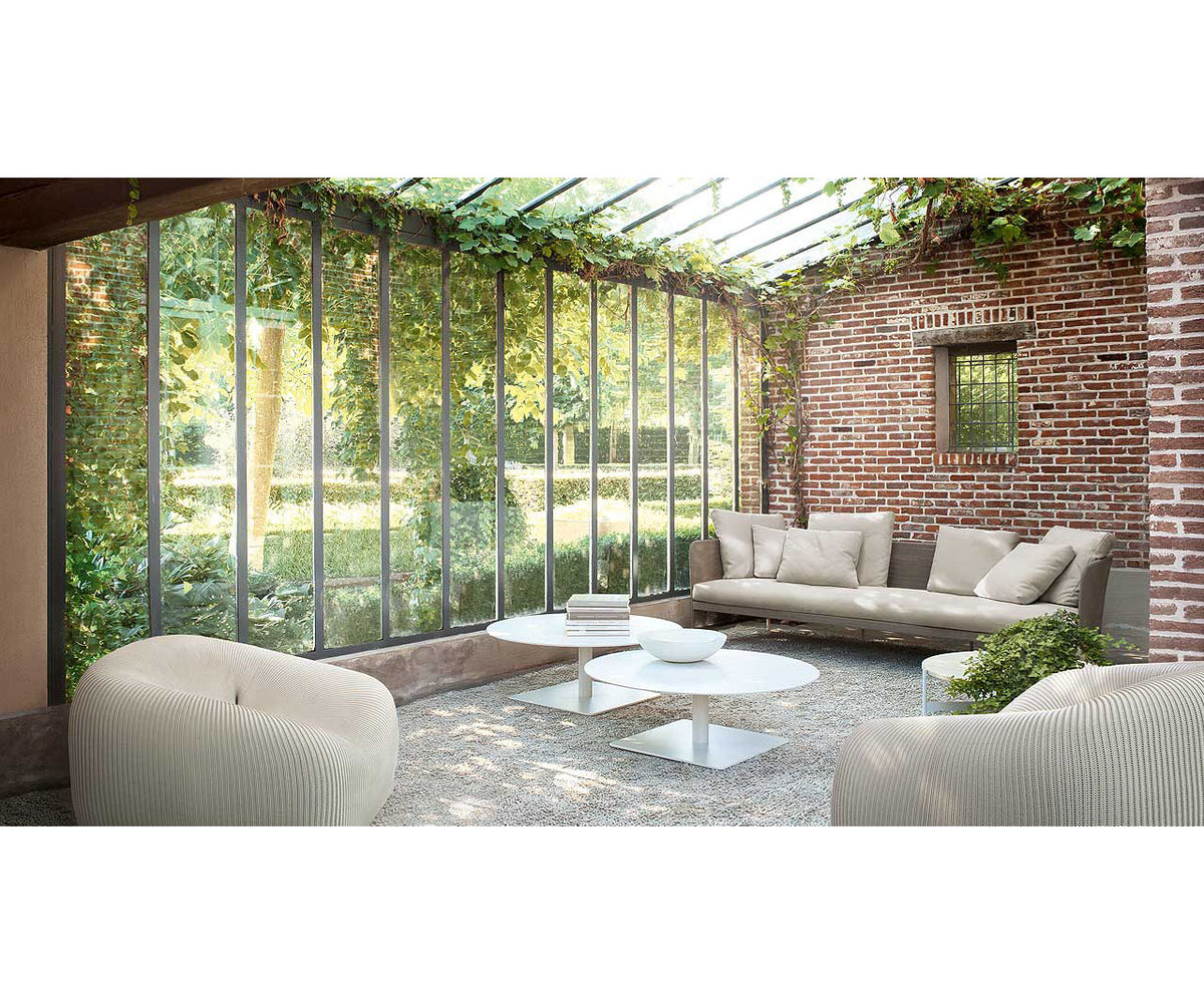 Round Elegant Giro Coffee Table by Paola Lenti Outdoor Furniture Casa Design Group 