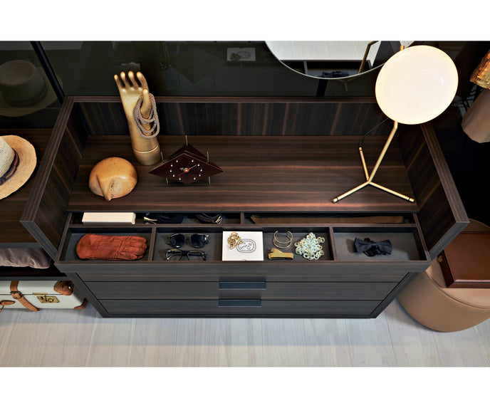 High End Gliss Master Walk-in Closet by Molteni&C Casa Design Group