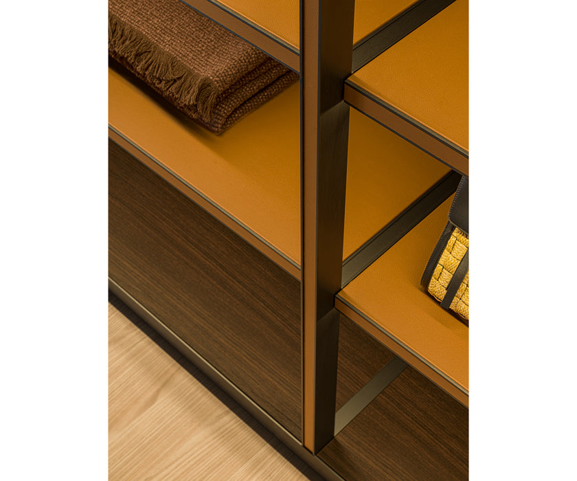 High End Gliss Master Walk-in Closet by Molteni&C Casa Design Group