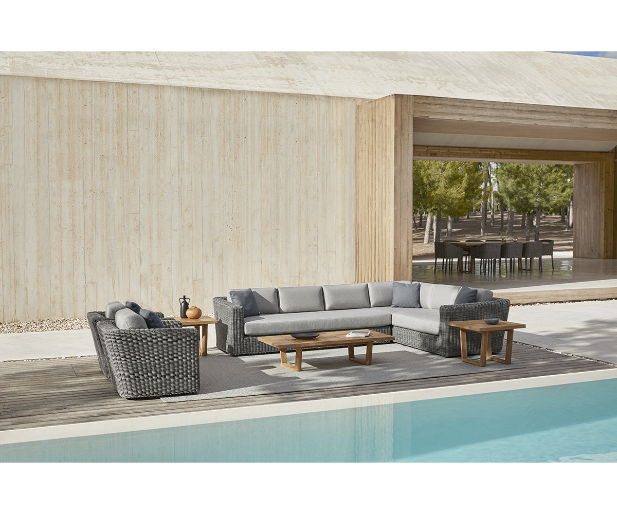Outdoor Heritage Comfort Lounge Chair by Point | Casa Design Group