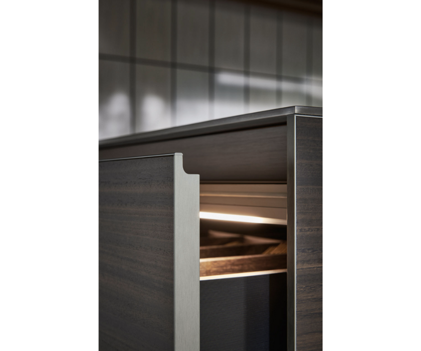 High End Hi- Line 6 Frame Door System by Molteni&C Dada Kitchens Casa Design Group