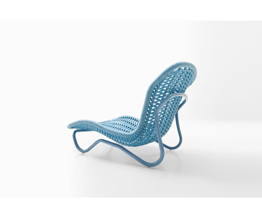 Contemporary Jardín Outdoor Lounge Chair by Paola Lenti Ideal for Modern Outdoor Spaces Casa Design Group