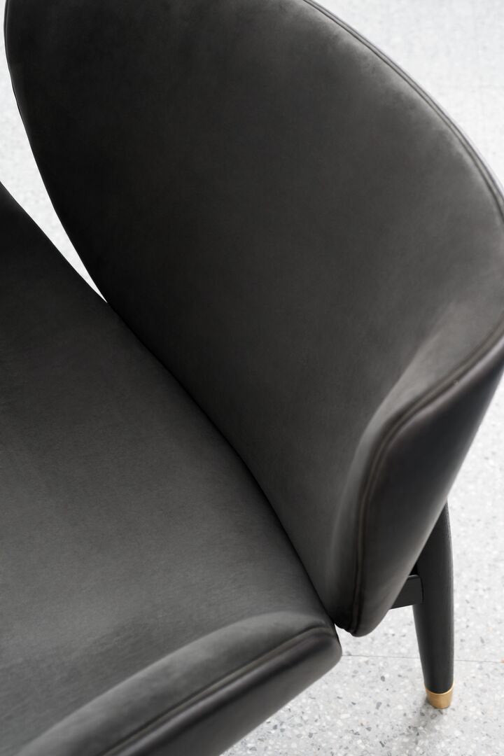 Jorgen Leather Lounge Armchair by Roberto Lazzeroni for Baxter | Casa Design Group