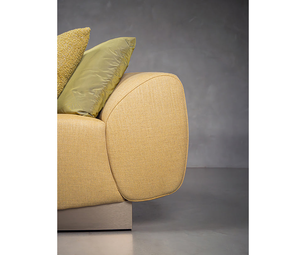 Contemporary KATE Sofa by Piet Boon Casa Design Group