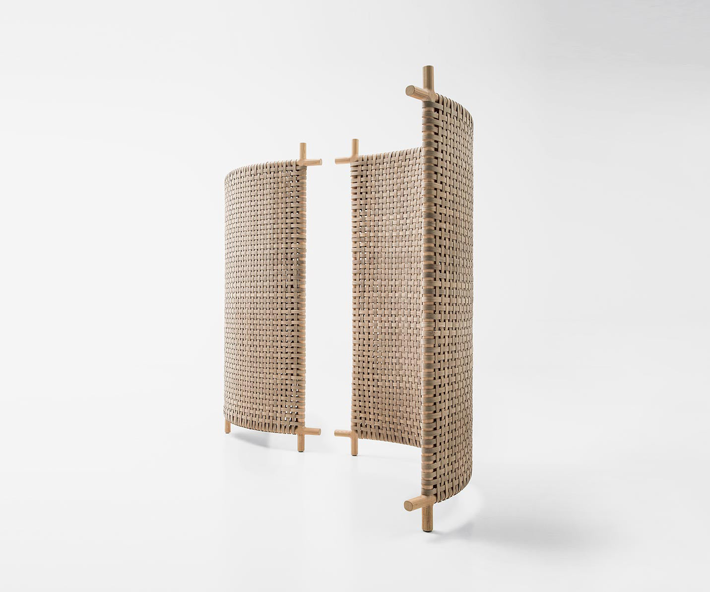 Contemporary Kiori Outdoor Divider Screen by Paola Lenti with Handwoven Conwood Casa Design Group