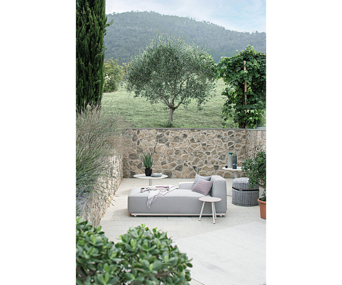 Modern Laguna Modular Outdoor Sofa by Atmosphera Casa Design Group