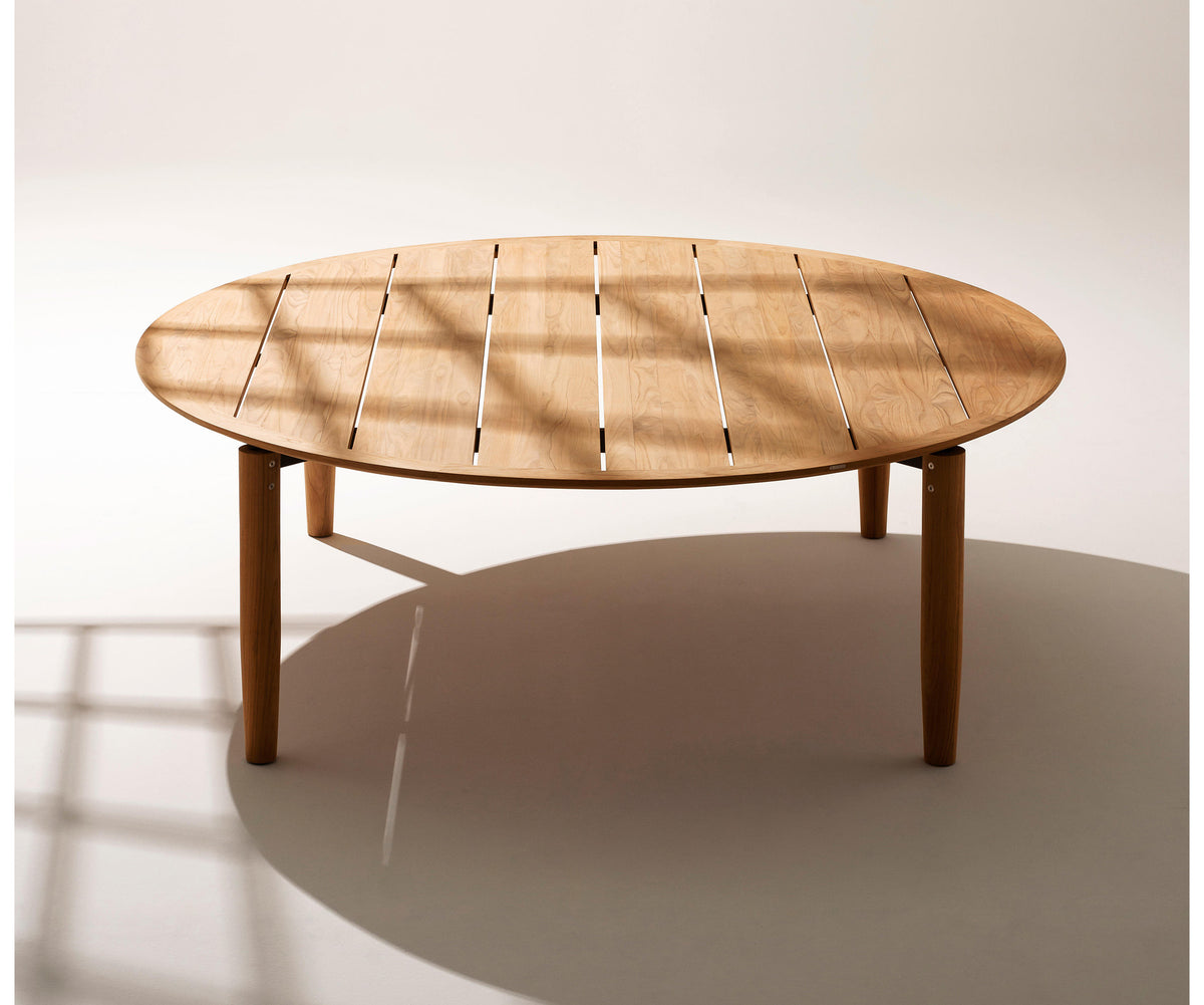 Luxury Teak Levante 018 Round Outdoor Dining Table by Roda | Casa Design Group