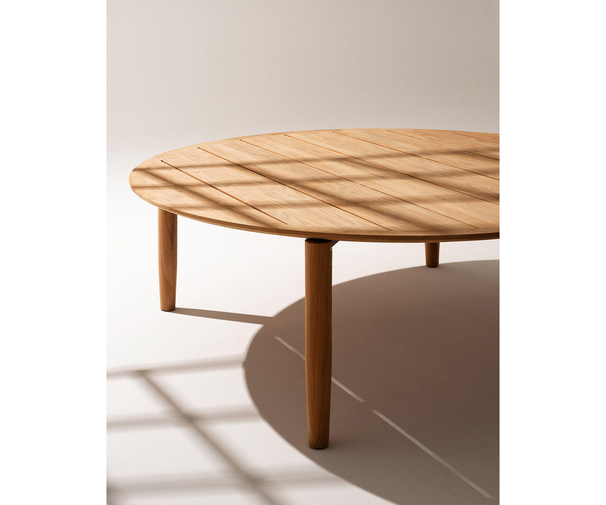 Luxury Teak Levante 018 Round Outdoor Dining Table by Roda | Casa Design Group