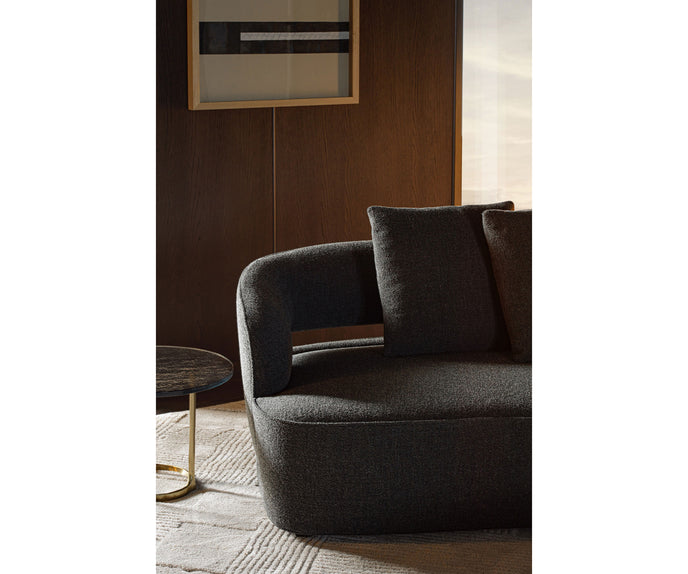 High End Lucio Sofa by Molteni&C Casa Design Group