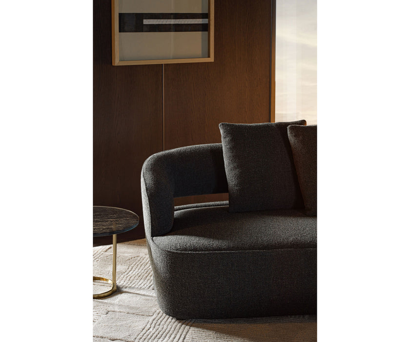 High End Lucio Sofa by Molteni&C Casa Design Group