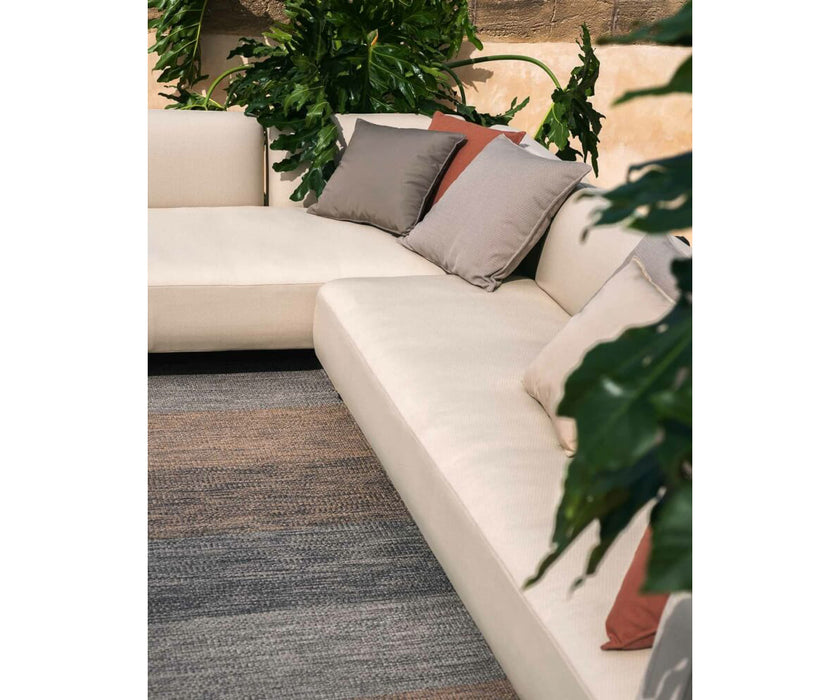 High End Mamba Sectional Sofa by Roda Casa Design Group
